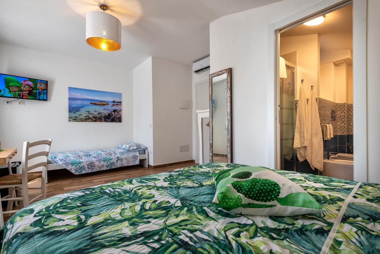 Dery Alghero Holiday Rooms Εξωτερικό φωτογραφία