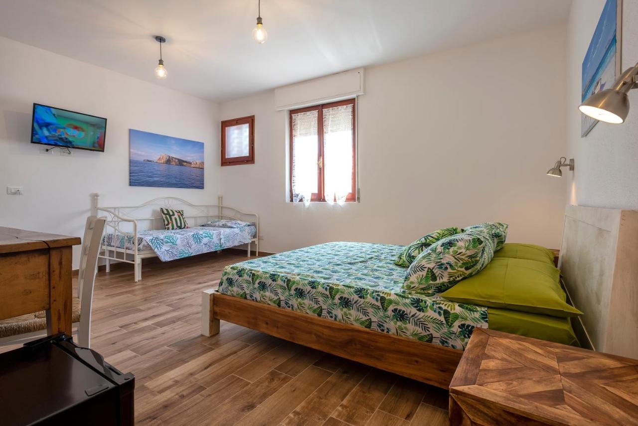 Dery Alghero Holiday Rooms Εξωτερικό φωτογραφία