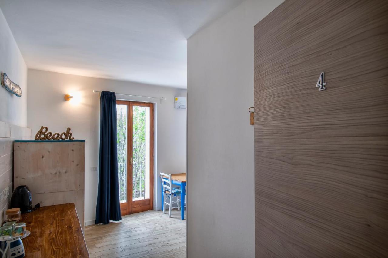 Dery Alghero Holiday Rooms Εξωτερικό φωτογραφία